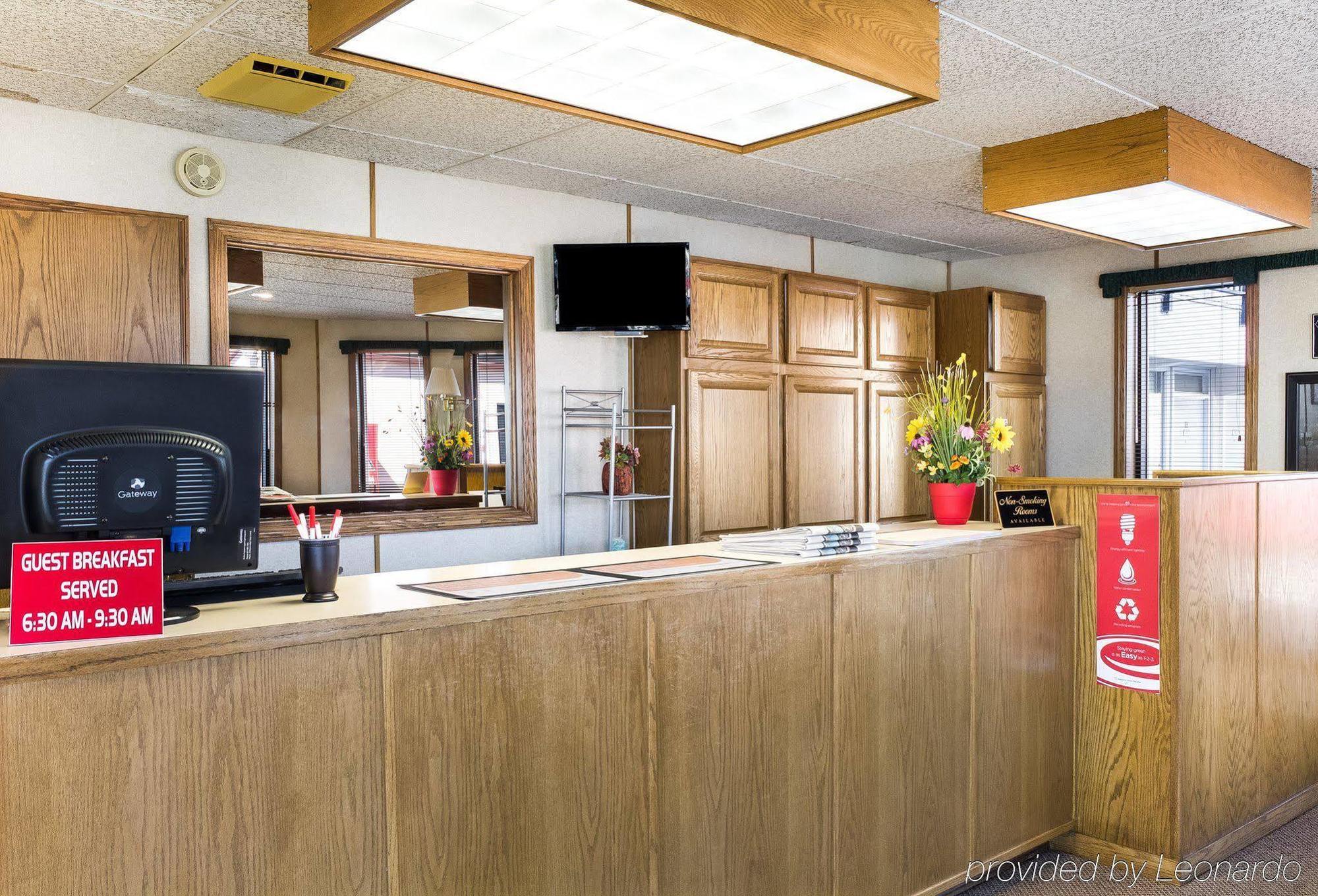 וול Econo Lodge מראה חיצוני תמונה
