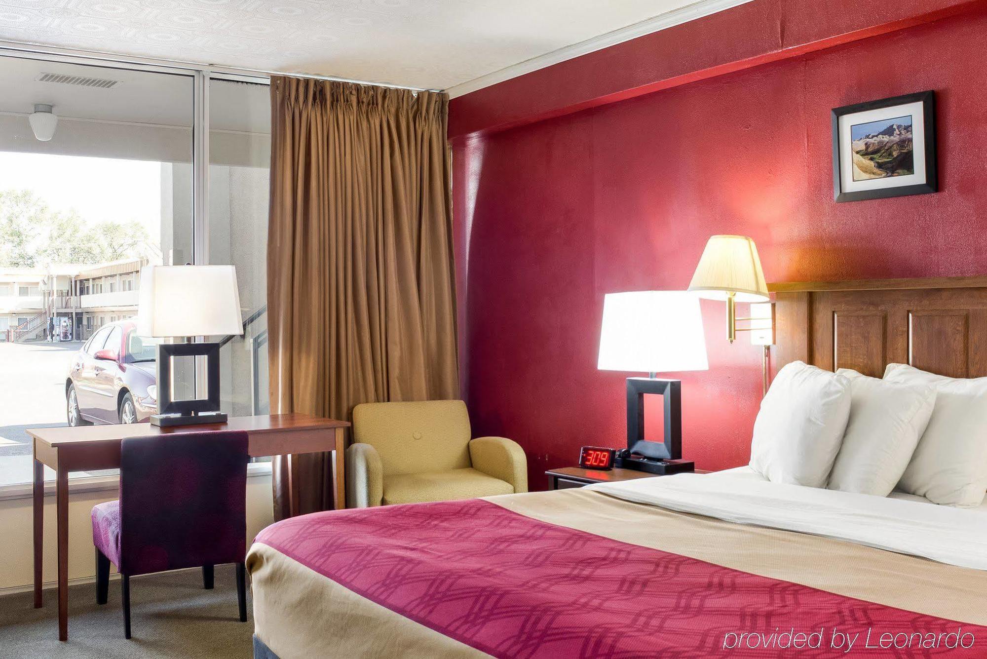 וול Econo Lodge מראה חיצוני תמונה