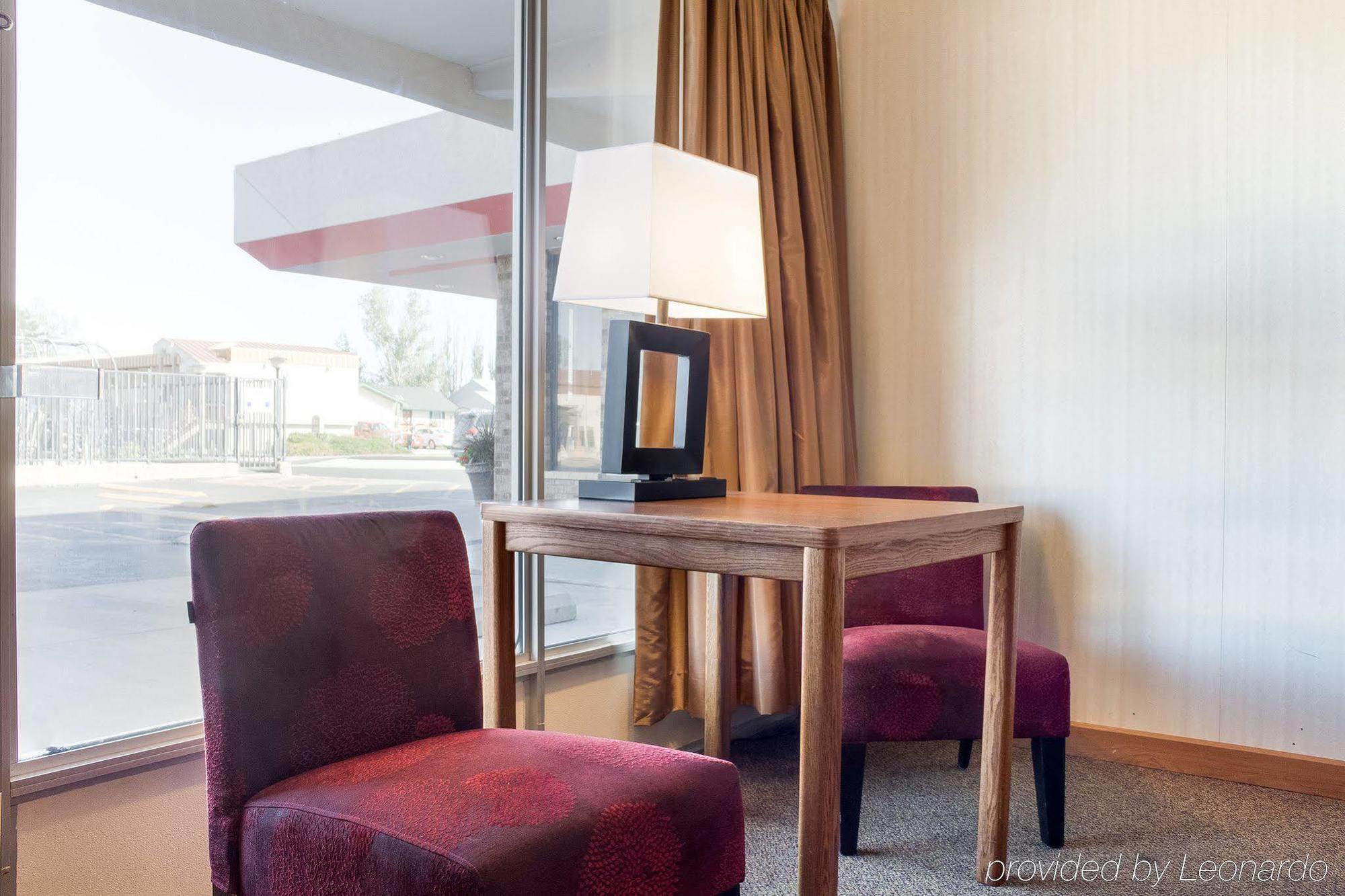 וול Econo Lodge מראה חיצוני תמונה