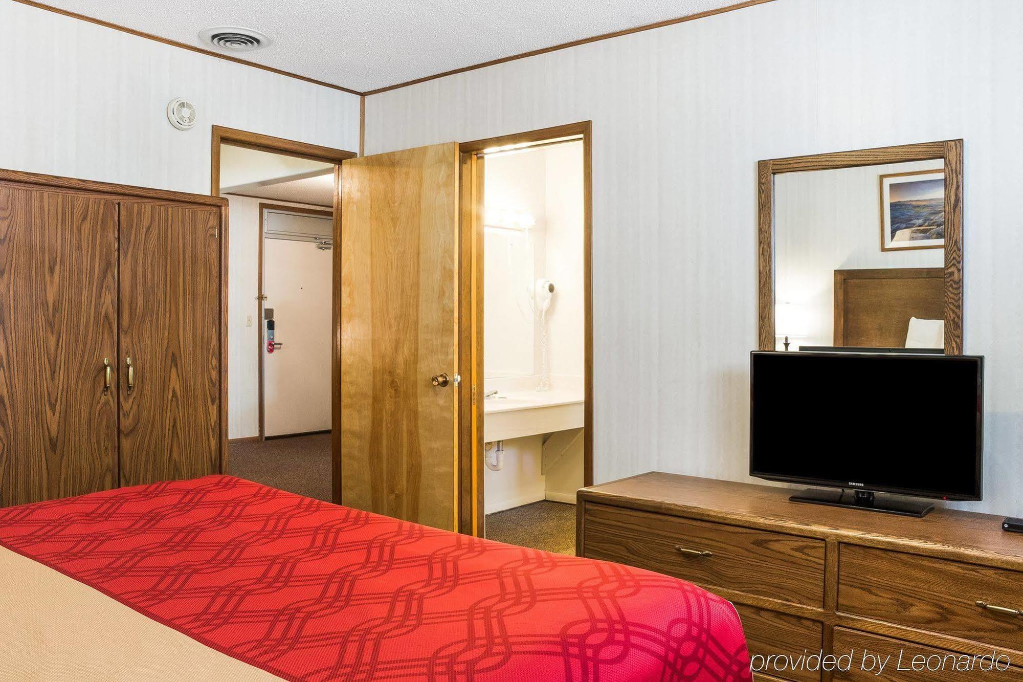 וול Econo Lodge מראה חיצוני תמונה